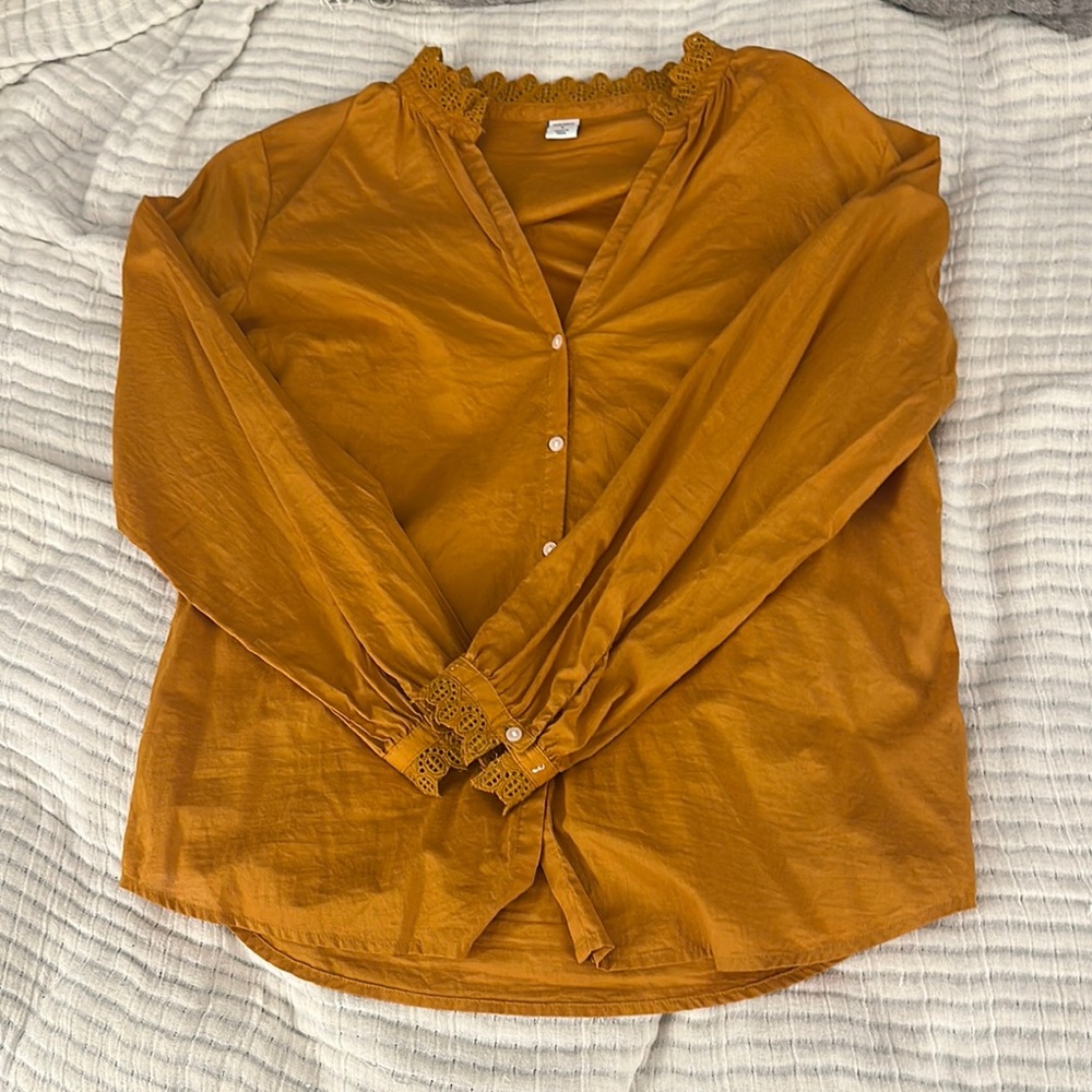 Old Navy Gold Long Sleeve Button Down Shirt